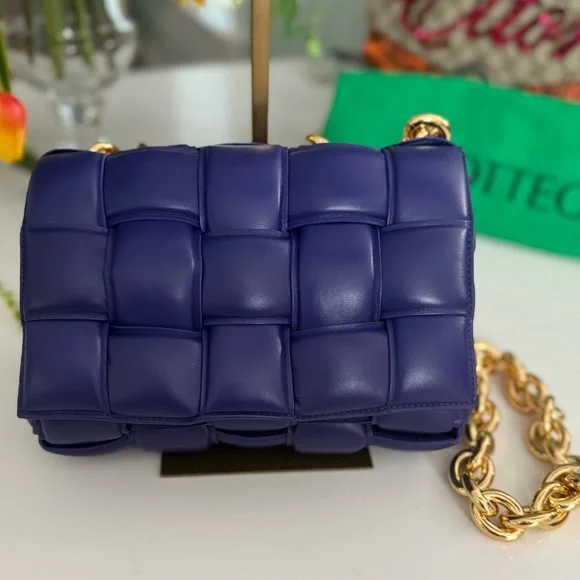 Bottega Veneta Lambskin Maxi Intrecciato Padded Chain Cassette Crossbody ~ NWOT - Picture 3 of 12